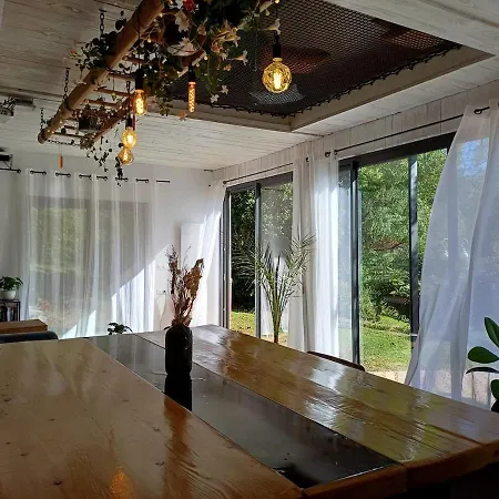 בית נופש Aux 4 Saisons *